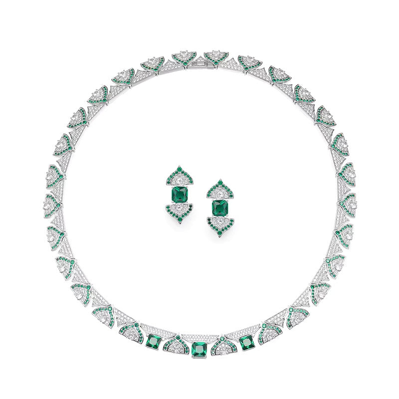 Eden Garden Green Necklace