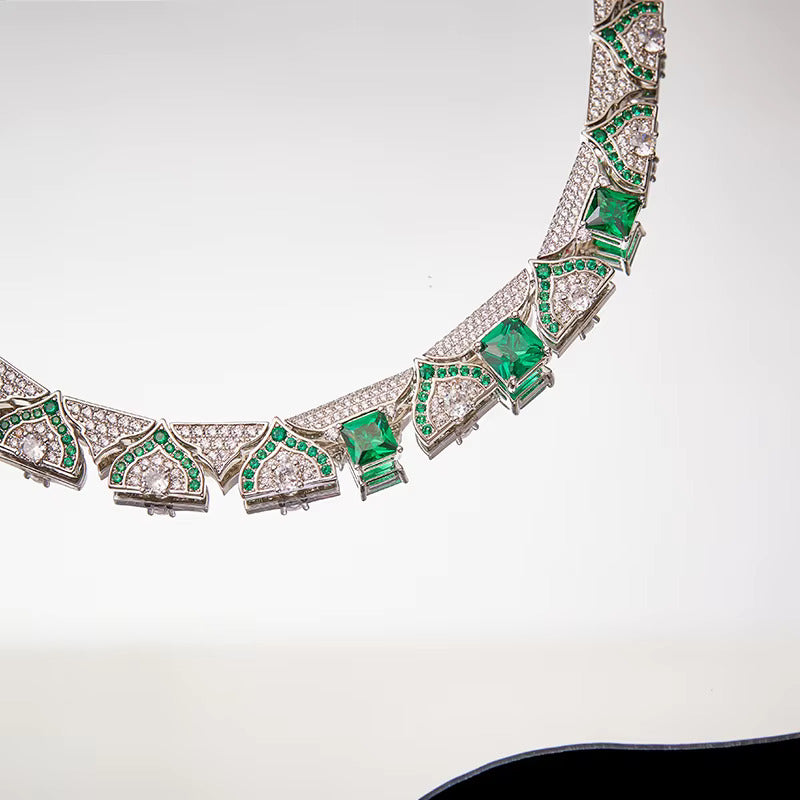 Eden Garden Green Necklace