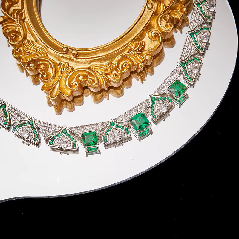 Eden Garden Green Necklace