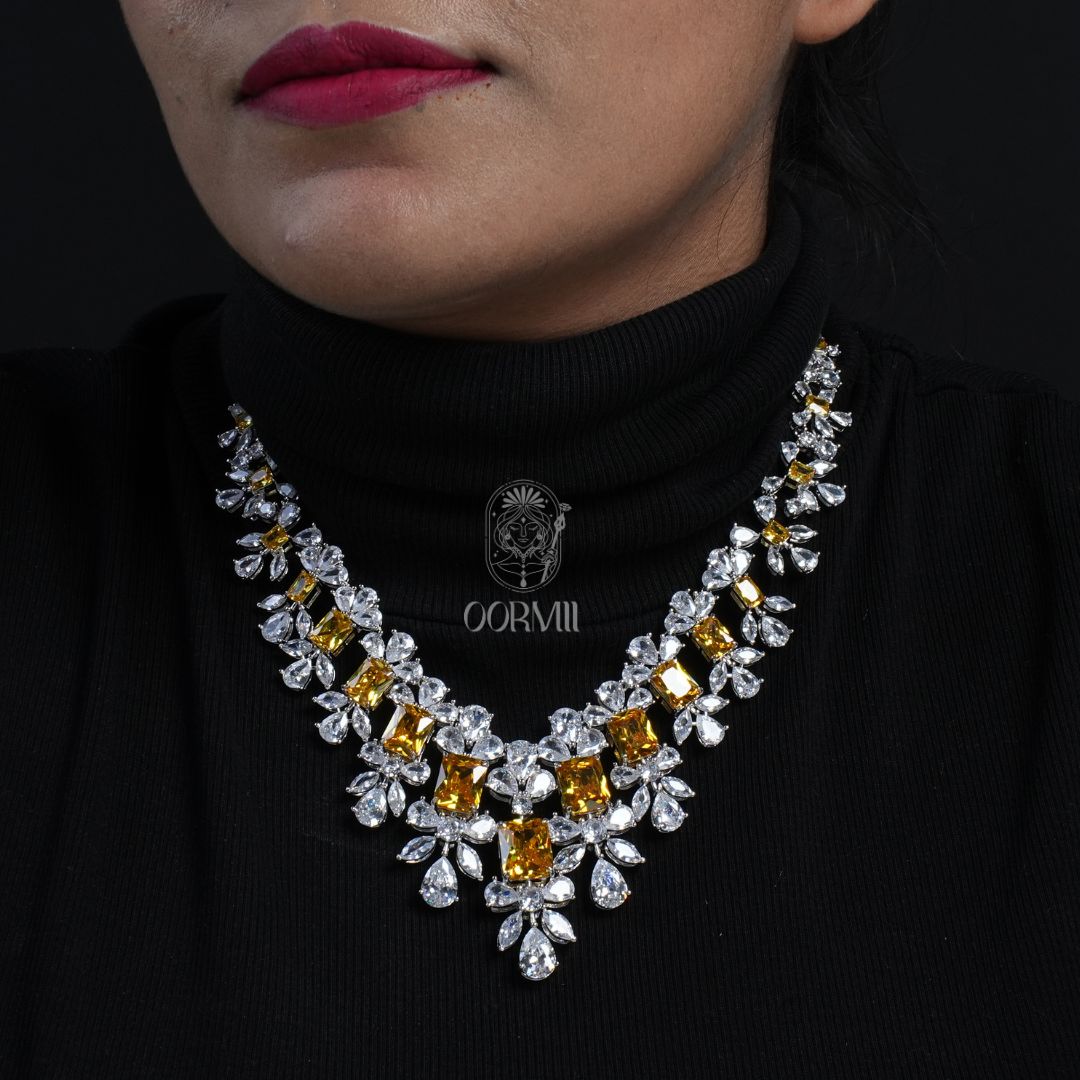 Sunlit_necklace