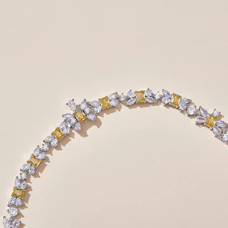 Sunlit_necklace